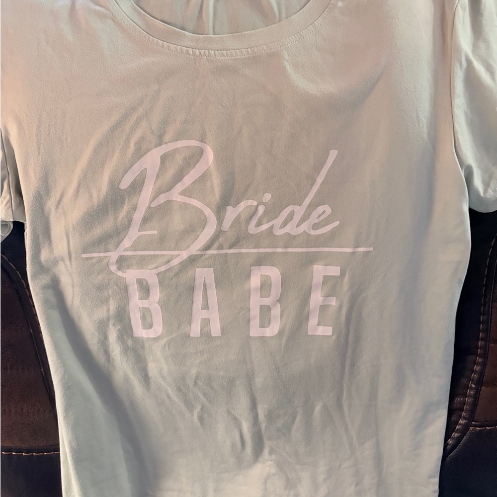 Aritzia TNA Soft Green T